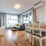Wrocapartments Starcenter - Parking Free Appartement