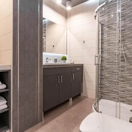 Wrocapartments Starcenter - Parking Free Апартаменты Вроцлав