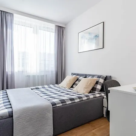 Wrocapartments Starcenter - Parking Free Apartment