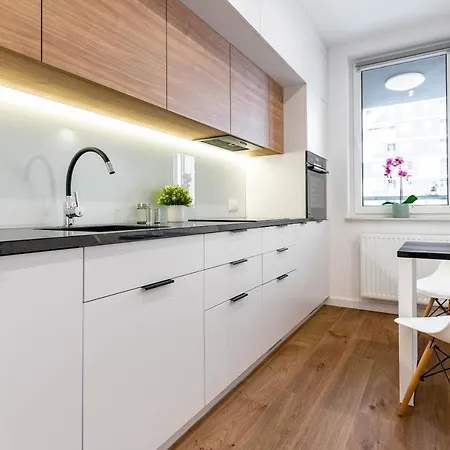 Wrocapartments Starcenter - Parking Free Apartment