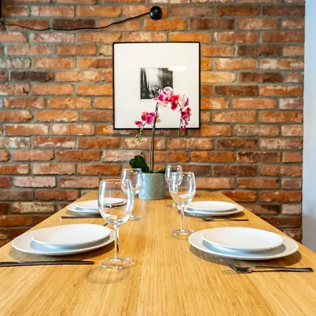 Wrocapartments Starcenter - Parking Free Apartment Wroclaw