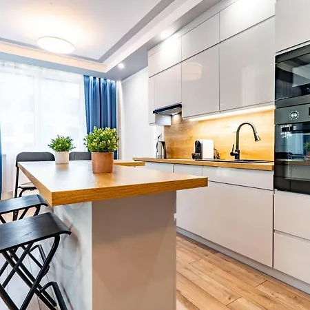 Wrocapartments Starcenter - Parking Free Апартаменты