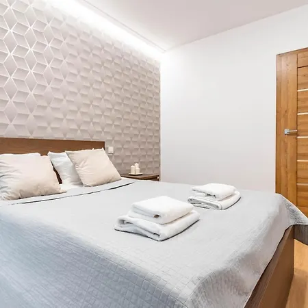 Апартаменти Wrocapartments Starcenter - Parking Free