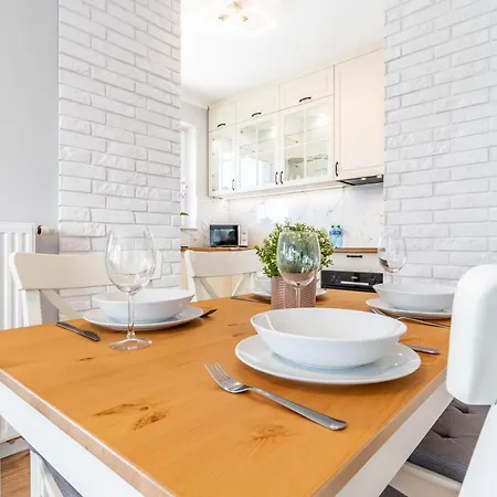 Wrocapartments Starcenter - Parking Free Апартаменти Вроцлав